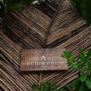 Orchid House Jungle Hotel